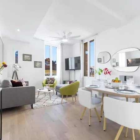 Moulin - Stunning 1 Bedroom On The Port * Nice